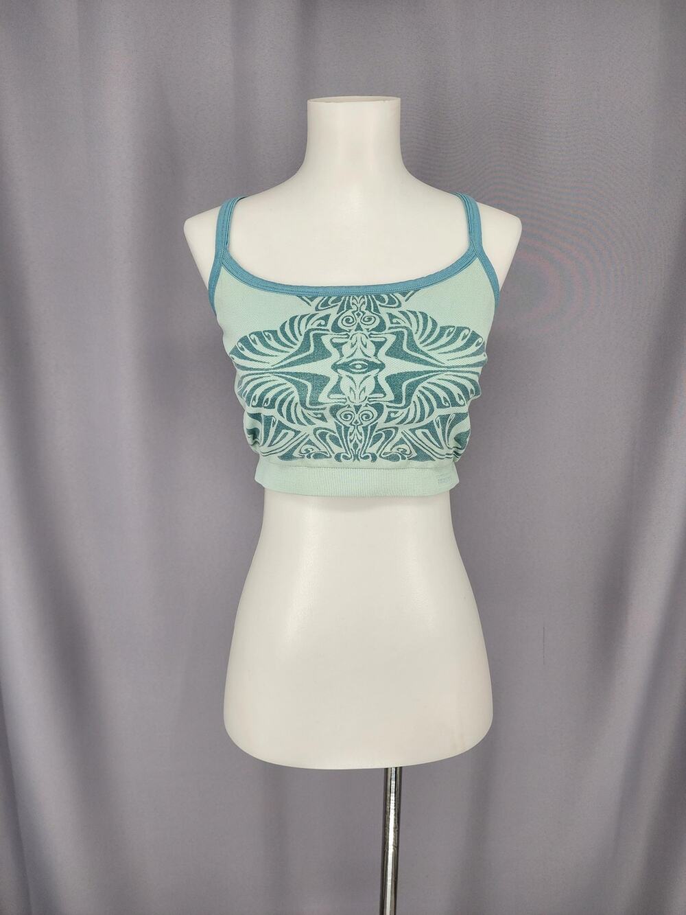 Patagonia Ribbed Crop Tank Top Womens Large Green Aztec Stretch Scoop Neck